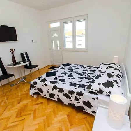 Ivana Tr - With Balcony And Sea View A4 * Τρογκίρ