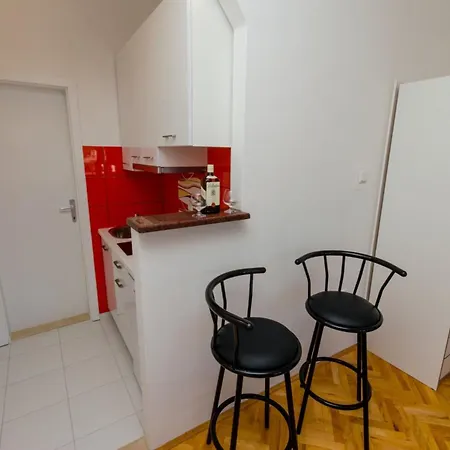 Ivana Tr - With Balcony And Sea View A4 Апартаменты