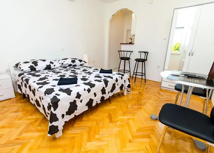 Апартаменты Ivana Tr - With Balcony And Sea View A4